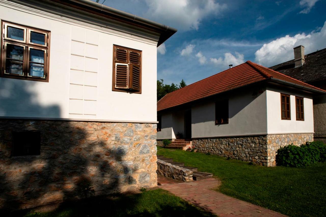 Fruktarium Vendeghaz Hotel Trizs Exterior photo